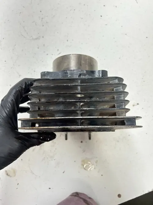 84 1984 Honda Xr 500 R Xr500r OEM Cyl Cylinder Jug Sleeve Piston READ
