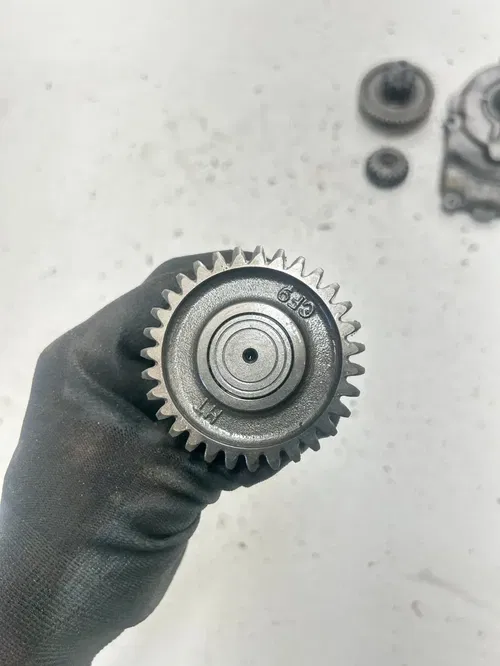 02 2002 Polaris Sportsman 90 2 Stroke OEM Transmission Trans Shaft Gear Cover