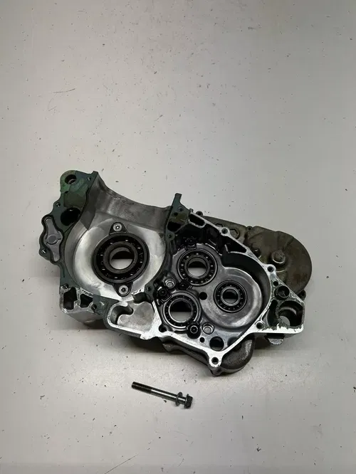2007 07 Honda CRF450R crf 450 r OEM GOOD! Right Case Engine Motor Crankcase