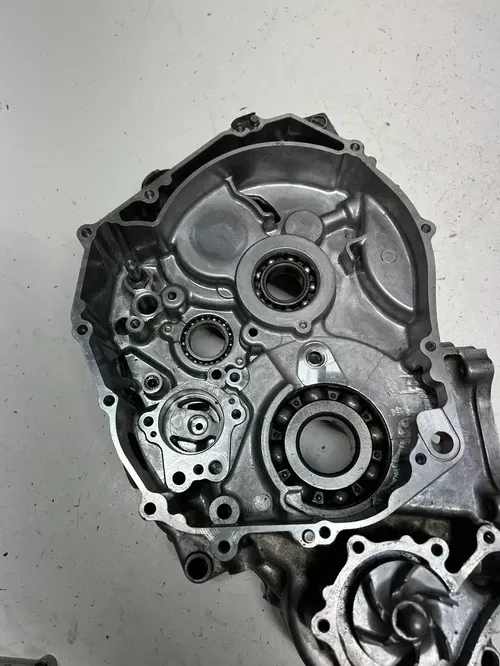 2005 05 Polaris Predator 500 OEM LOT Right Crankcase Case Clutch Cover Water Pum
