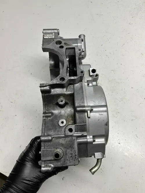 2005 05 Polaris Predator 500 OEM LOT Right Crankcase Case Clutch Cover Water Pum