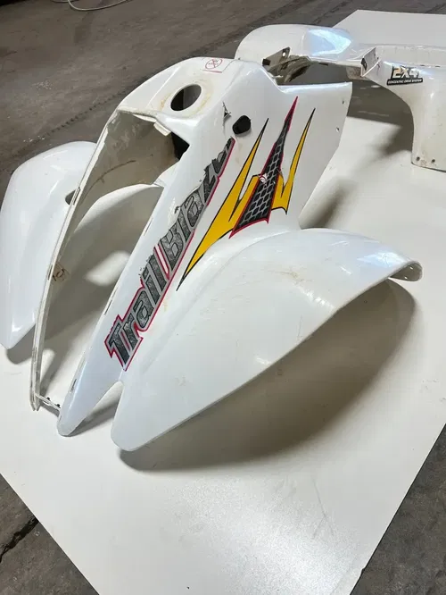 01 2001 Polaris Trailblazer 250 2X4 OEM Front Rear Fender Plastics Body READ
