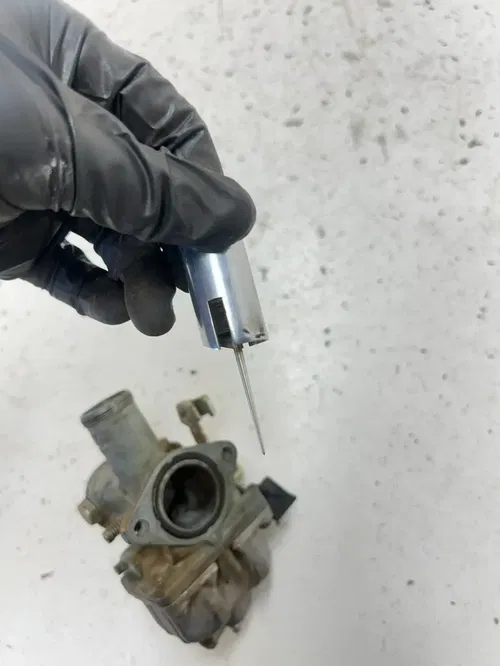 86 1986 Honda Fourtrax TRX200SX Trx 200 Sx OEM Carb Carburetor Bowl Body