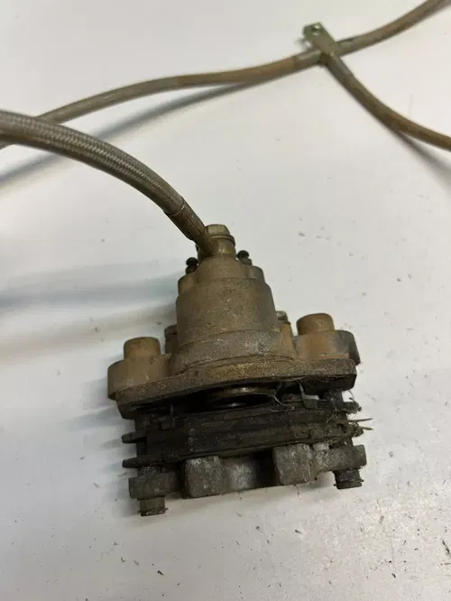 2005 05 POLARIS PHOENIX 200 WORKING! Front Brake Caliper Master Cyl Lines #2