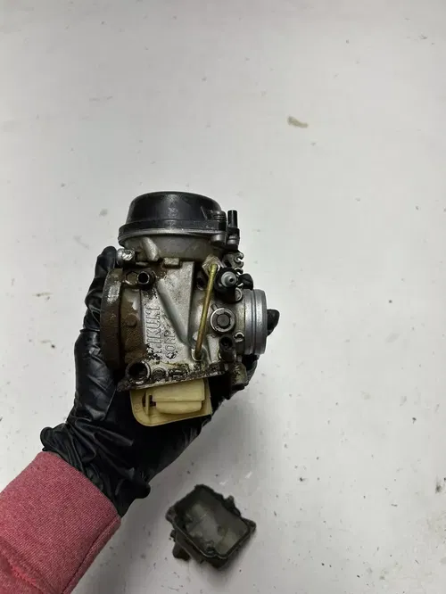 1994 94 Suzuki DR350SE Dr 350 se OEM Carb Carburetor Body Float Bowl READ DESCRI