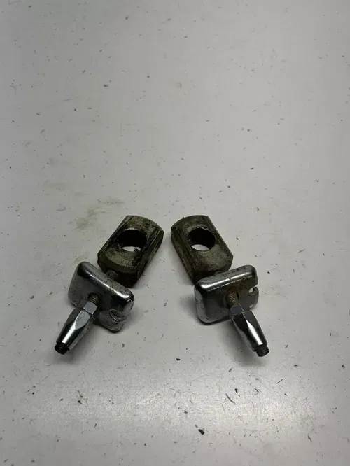 1982 82 HARLEY SHOVELHEAD LOWRIDER STURGIS FXB OEM Rear Back Belt Adjuster Block