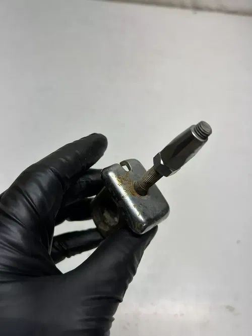 1982 82 HARLEY SHOVELHEAD LOWRIDER STURGIS FXB OEM Rear Back Belt Adjuster Block