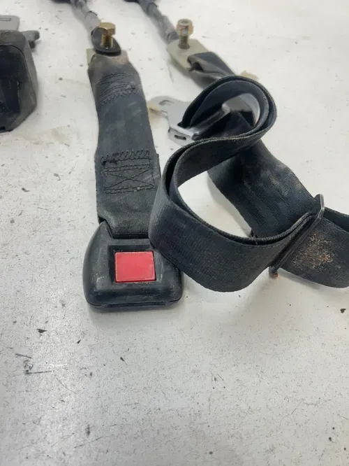 02 2002 Polaris Ranger 500 4x4 OEM LOT Seat Belt Latch Assembly Belts Buckle