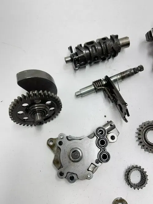 98 1998 Honda Xr400r XR 400 R OEM Trans Transmission Gear Fork Shaft Assemb READ