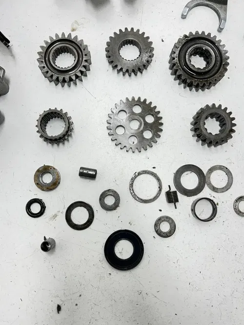 98 1998 Honda Xr400r XR 400 R OEM Trans Transmission Gear Fork Shaft Assemb READ