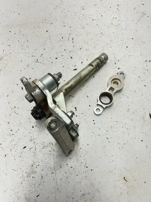 14 2014 Yamaha Venture MP PZ50MPEL OEM Steering Pivot Arm Stem Linkage Shaft