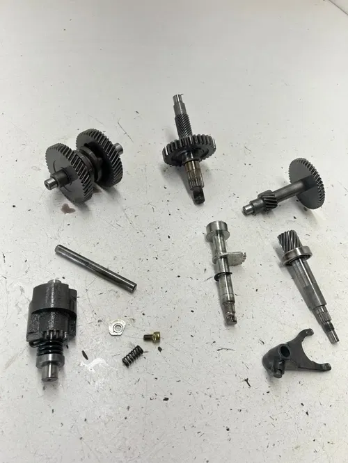 2005 Polaris Predator 90 2 Stroke OEM GOOD Transmission Gear Fork Shaft Complete