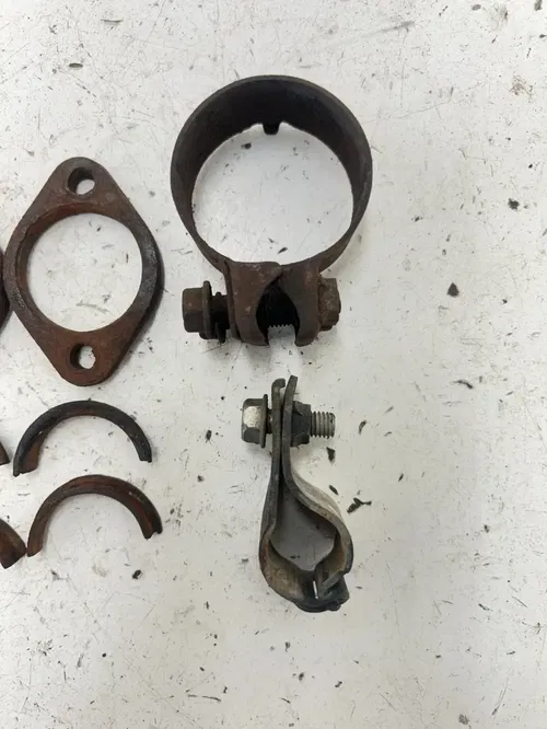 81 1981 Honda XL500S Xl 500 s OEM Exhaust Flange Header Shims Hanger Clamp READ