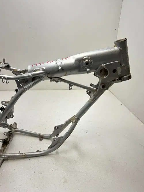 1997 97 Yamaha RT180 RT 180 rt Main Frame Body Assembly Chassis BOS! READ DESCR