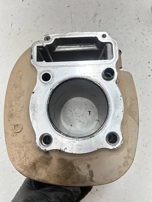 06 2006 Polaris Trail Boss 330 2x4 OEM Engine Cylinder Piston Block Jug Barrel