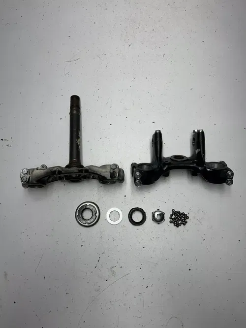 1979 79 Honda XR500 Xr 500 OEM Triple Clamp Tree Upper Lower Clamps Bearing Cap