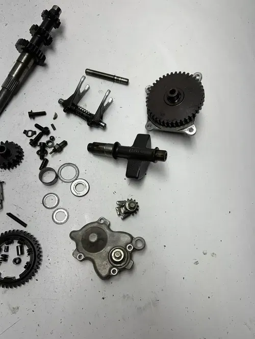 2008 08 Yamaha Grizzly 700 4x4 YFM700 OEM LOT Trans Transmission Gear Shaft Fork