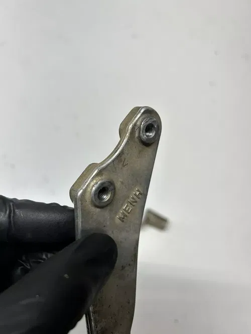 2007 07 Honda CRF450R crf 450 r OEM Motor Engine Mount Hanger Support Free Ship