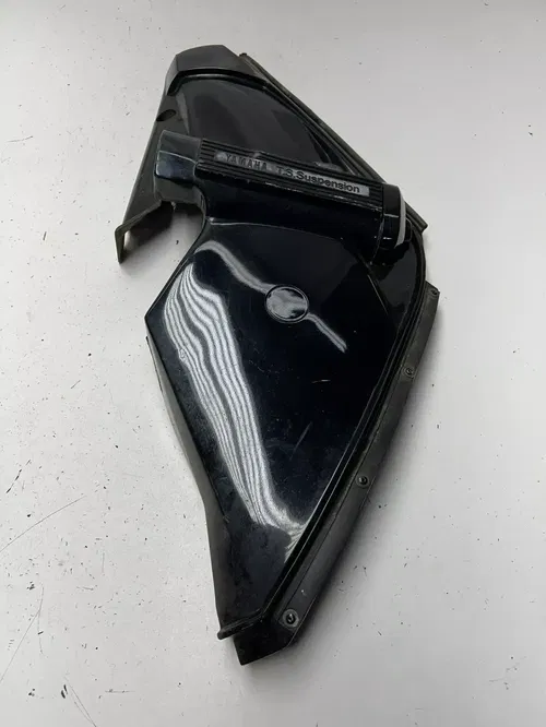 1985 85 YAMAHA PHAZER 480 PZ480 EJ OEM Side Cover Shock Cowl Fender Plastics L R