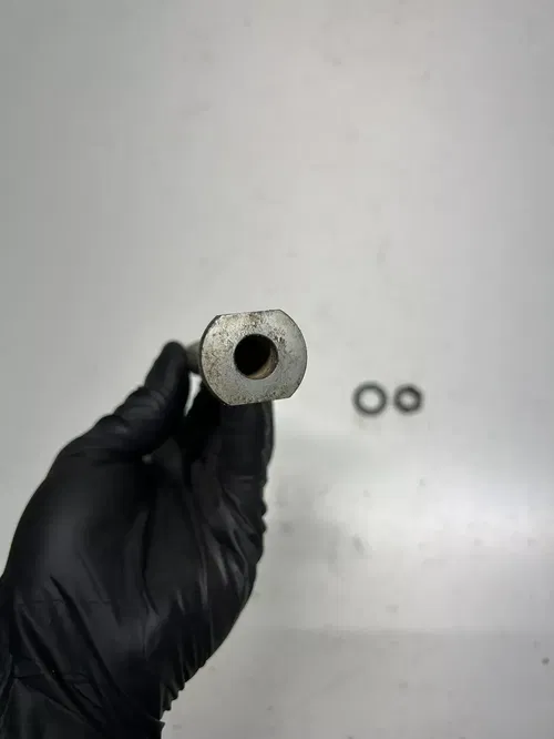 2005 05 Kawasaki Kx250 KX 250 2 STROKE OEM Swingarm Swing Arm Bolt Pivot Axle