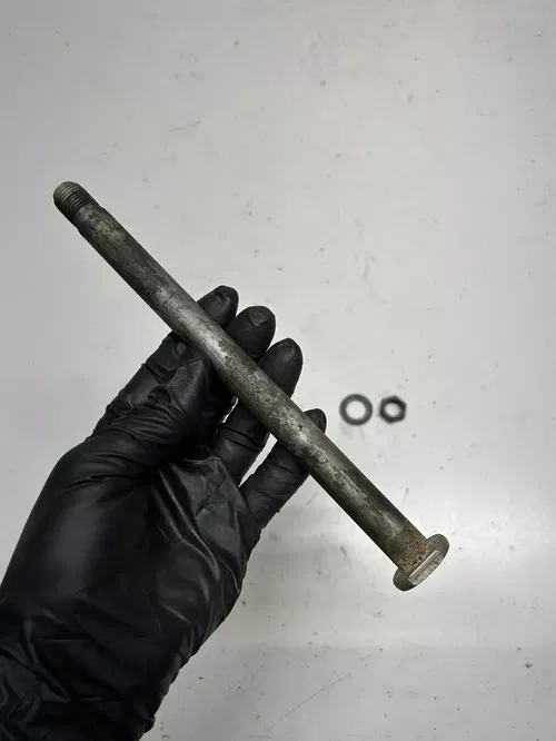 2005 05 Kawasaki Kx250 KX 250 2 STROKE OEM Swingarm Swing Arm Bolt Pivot Axle
