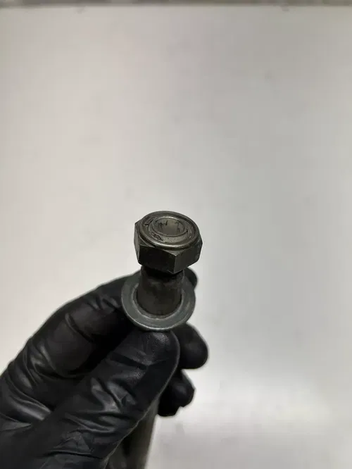 2005 05 Kawasaki Kx250 KX 250 2 STROKE OEM Swingarm Swing Arm Bolt Pivot Axle