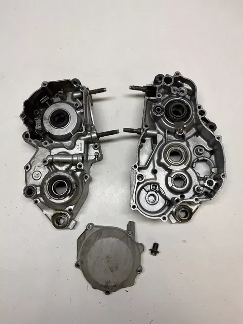 1991 91 Yamaha YZ250 Yz 250 GOOD Case Cases L R Cover Crankcase Oem free US Ship