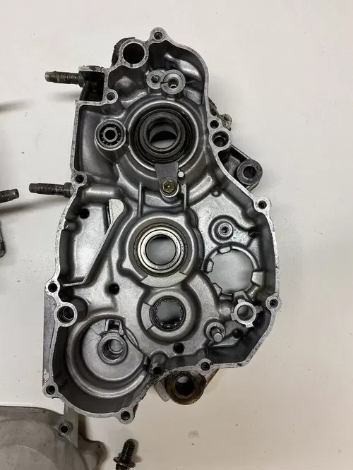 1991 91 Yamaha YZ250 Yz 250 GOOD Case Cases L R Cover Crankcase Oem free US Ship