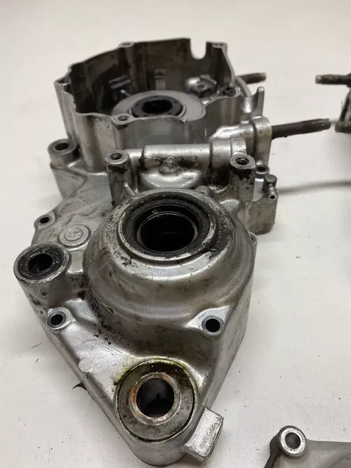 1991 91 Yamaha YZ250 Yz 250 GOOD Case Cases L R Cover Crankcase Oem free US Ship