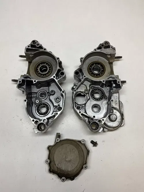 1991 91 Yamaha YZ250 Yz 250 GOOD Case Cases L R Cover Crankcase Oem free US Ship