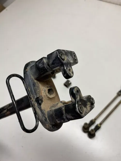 2006 06 Polaris Sportsman 90 GOOD Steering Shaft Stem Tie Rod Guide FREE SHIP