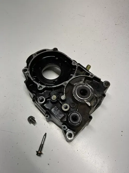 1984 84 Honda XL250R Xl 250 r OEM GOOD! Left Case Crankcase Engine Motor Plug