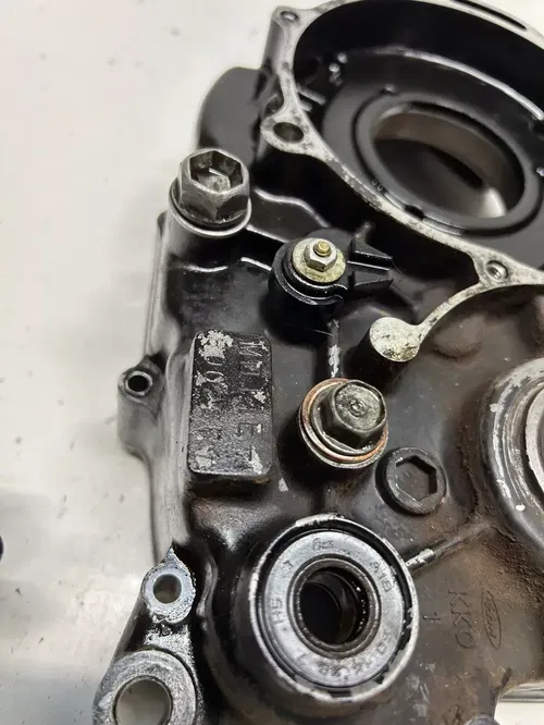 1984 84 Honda XL250R Xl 250 r OEM GOOD! Left Case Crankcase Engine Motor Plug