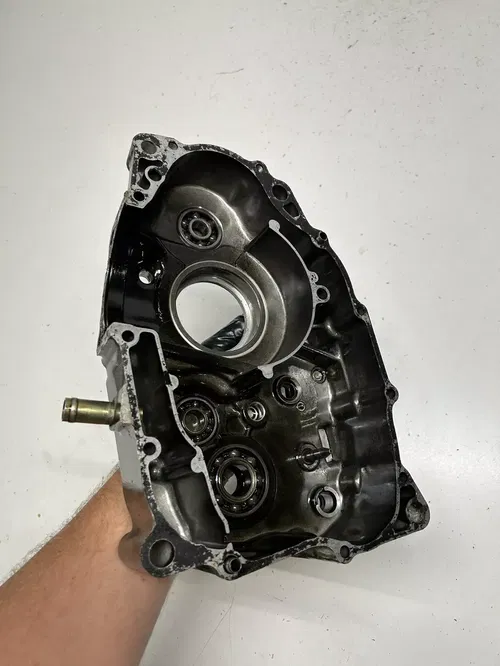 1984 84 Honda XL250R Xl 250 r OEM GOOD! Left Case Crankcase Engine Motor Plug