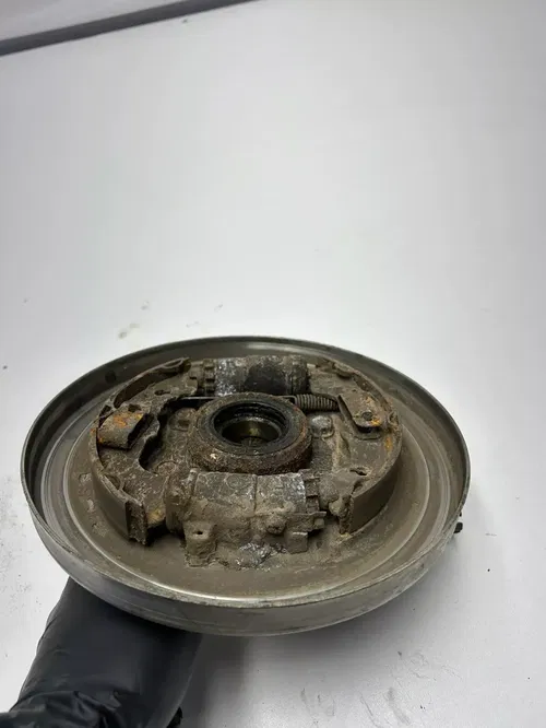 2005 05 Honda Rincon TRX 650 FA Trx650 OEM Front Right Hub Spindle Brake Plate