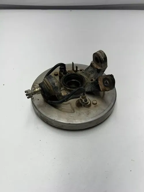 2005 05 Honda Rincon TRX 650 FA Trx650 OEM Front Right Hub Spindle Brake Plate