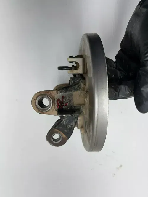 2005 05 Honda Rincon TRX 650 FA Trx650 OEM Front Right Hub Spindle Brake Plate