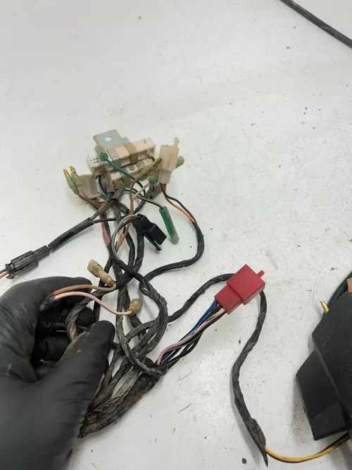 05 2005 Polaris Predator 90 2 Stroke OEM Wiring Harness Mount Plug Coil CDI ECU