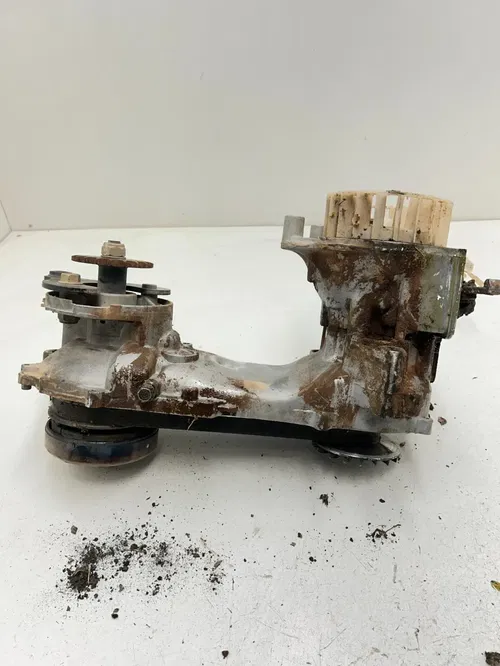 02 2002 Polaris Scrambler 90 2 Stroke OEM Engine Motor Cases Crank Shaft