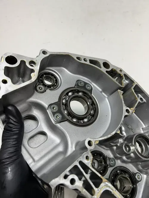 2006 06 Kawasaki Kx450f KX 450 F OEM NICE! LEFT Crankcase Case Cover Engine Bolt