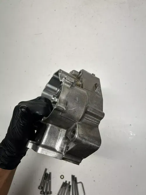 2006 06 Kawasaki Kx450f KX 450 F OEM NICE! LEFT Crankcase Case Cover Engine Bolt
