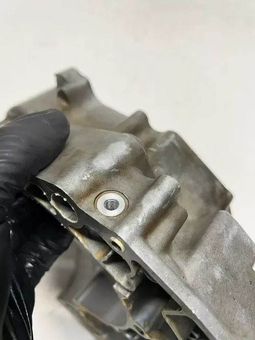 2006 06 Kawasaki Kx450f KX 450 F OEM NICE! LEFT Crankcase Case Cover Engine Bolt