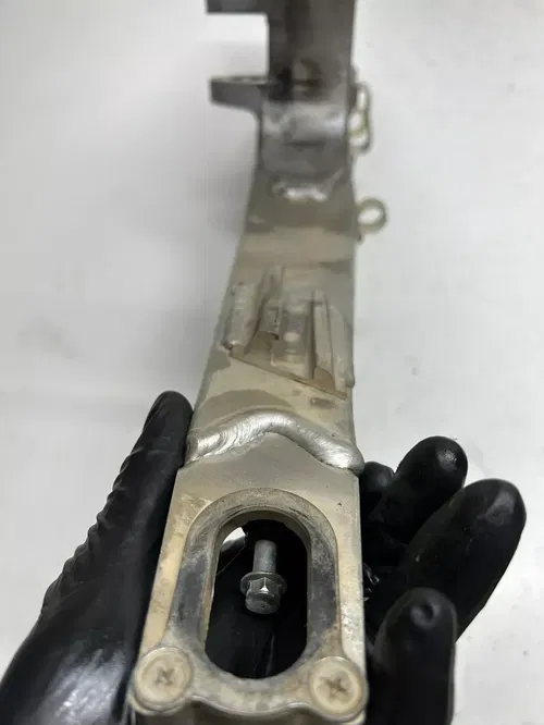 2002 02 Honda CRF450R Crf 450 r OEM DAMAGED! Swing Arm Swingarm Free Ship