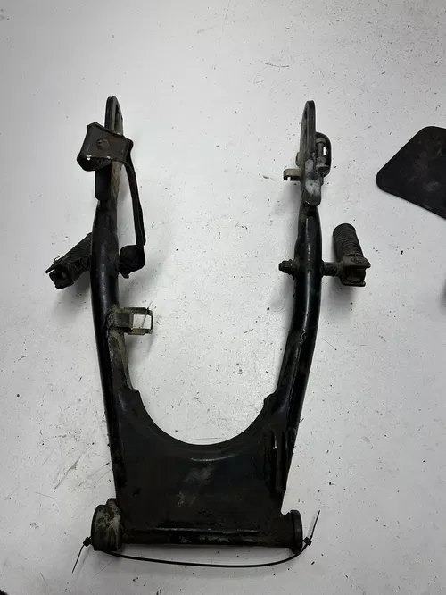 1980 80 Honda XL500S Xl 500 OEM LOT Swing Arm Swingarm Pegs Guard Shield READ DE