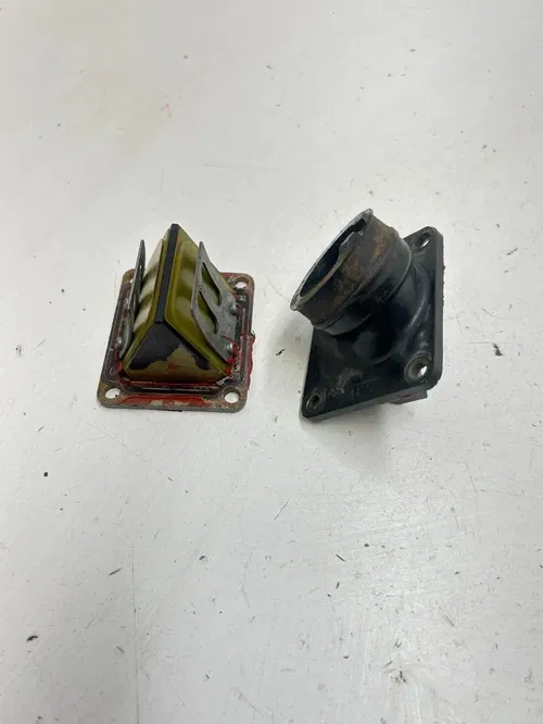1999 99 Yamaha YZ80 Yz 80 OEM LOT Reed Cage Intake Boot Rubber Mount Block