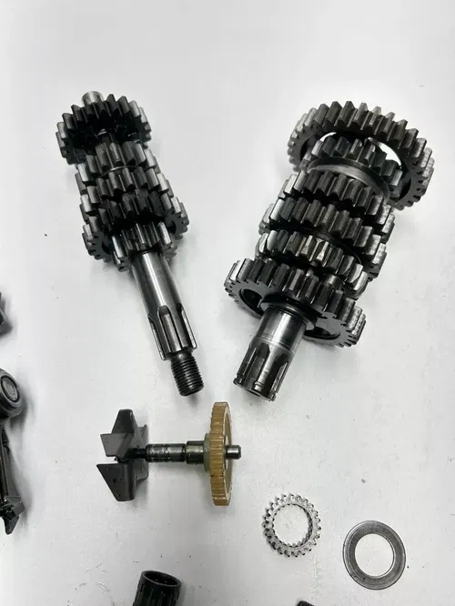 1995 95 Kawasaki KX100 kx 100 OEM Trans Transmission Gear Fork Shaft Drum Shift