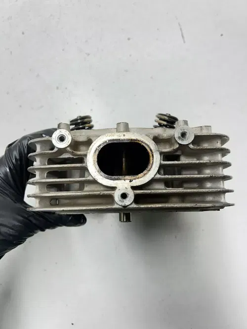 98 1998 Honda Xr400r XR 400 R OEM PARTS! Cylinder Head Cap Valves READ DESCRIPTI