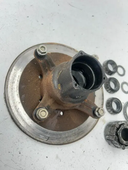 96 1996 Polaris Sportsman 400 2 Stroke 4x4 OEM Front Wheel Left Hub Disc Brake