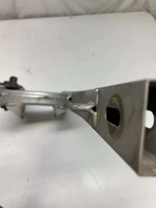2005 05 SUZUKI DRZ125L Drz 125 L OEM Swingarm Swing Arm Guide Free Ship
