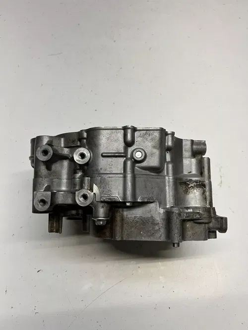 2017 17 Yamaha Ttr110e TTR 110 E OEM GOOD! Crankcase Case Cases Engine Motor